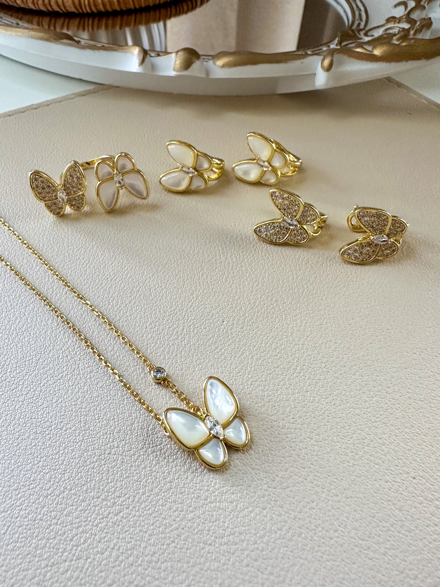 VCA Butterfly Set