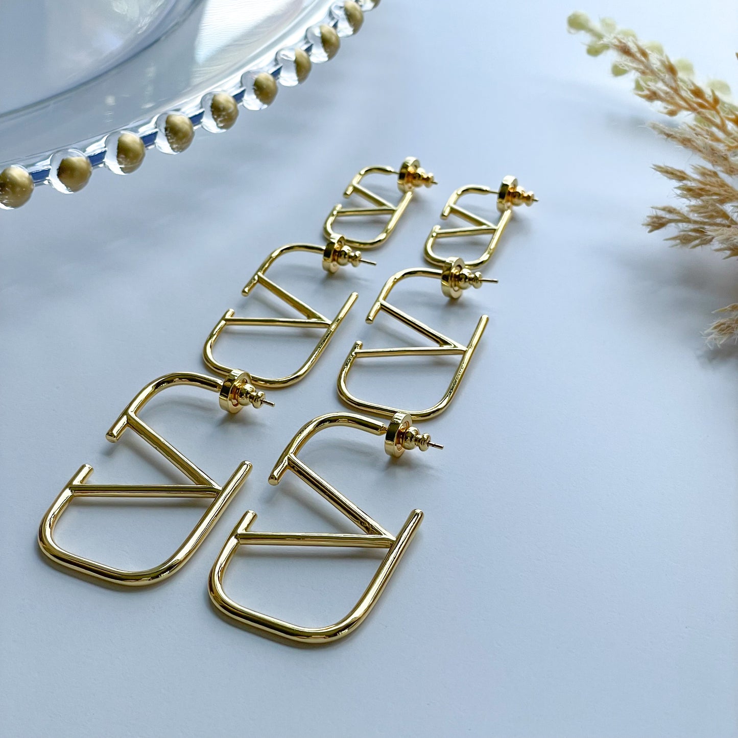 VV ✨Earrings Gold