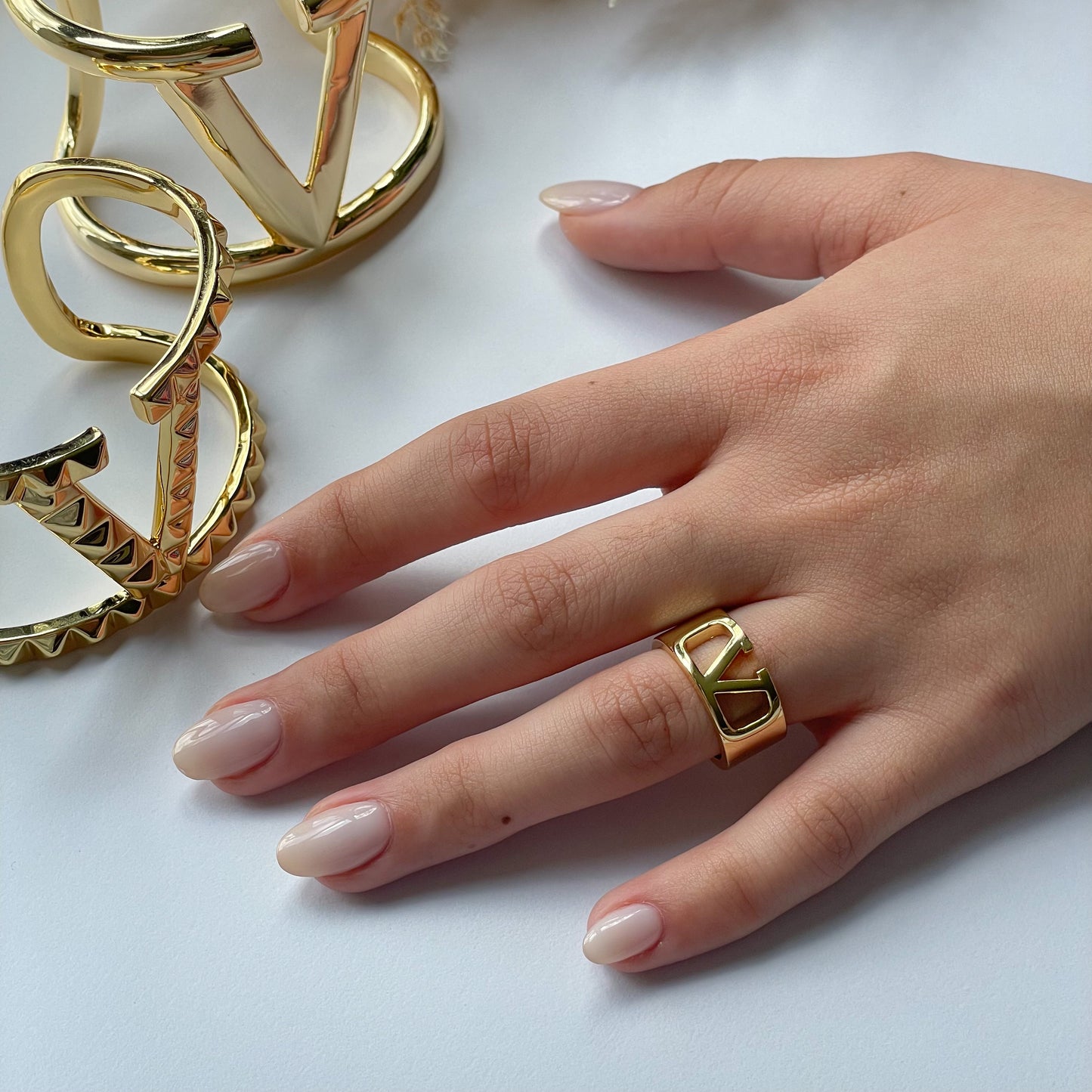 Ring V Gold