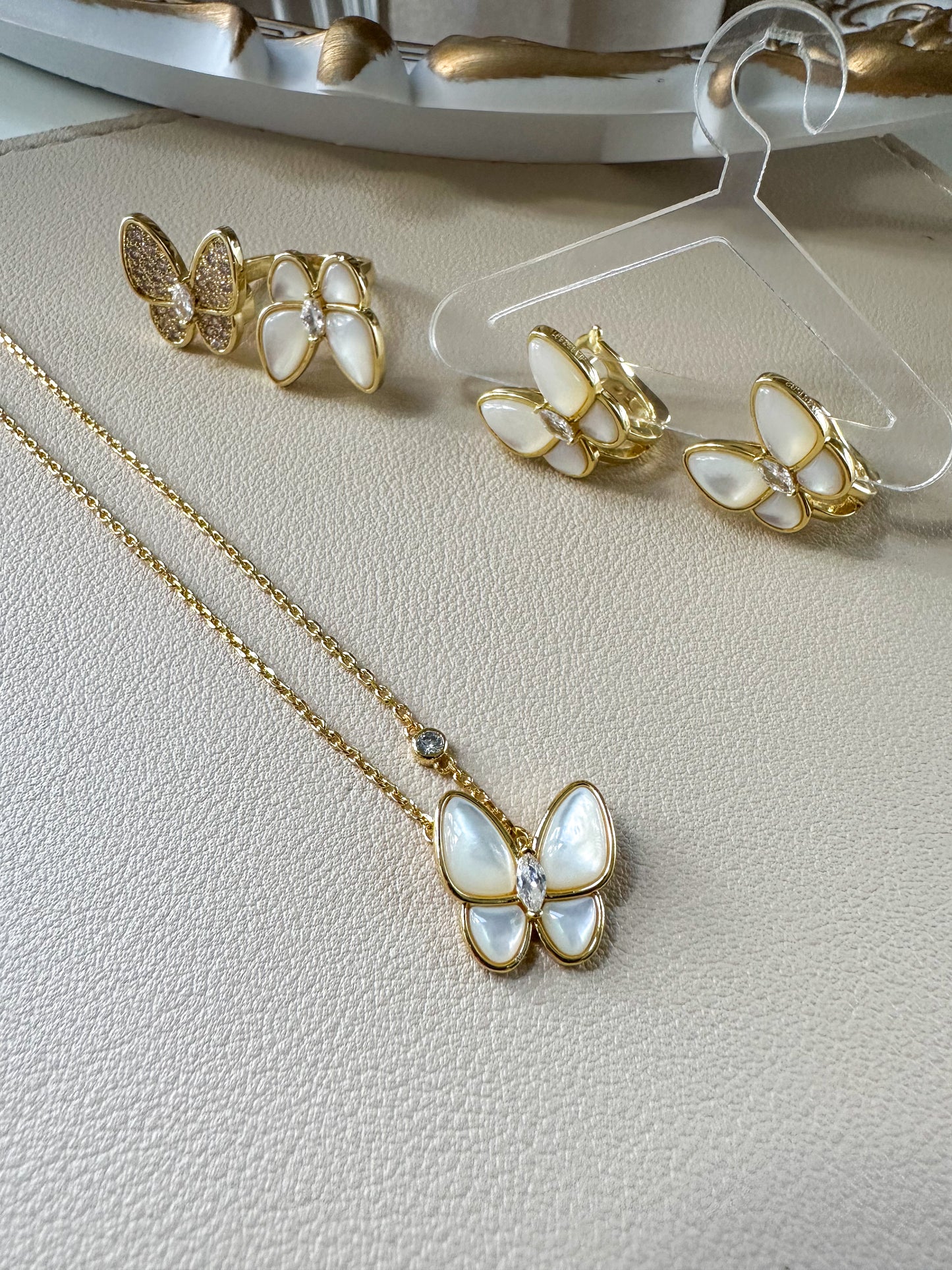 VCA Butterfly Set
