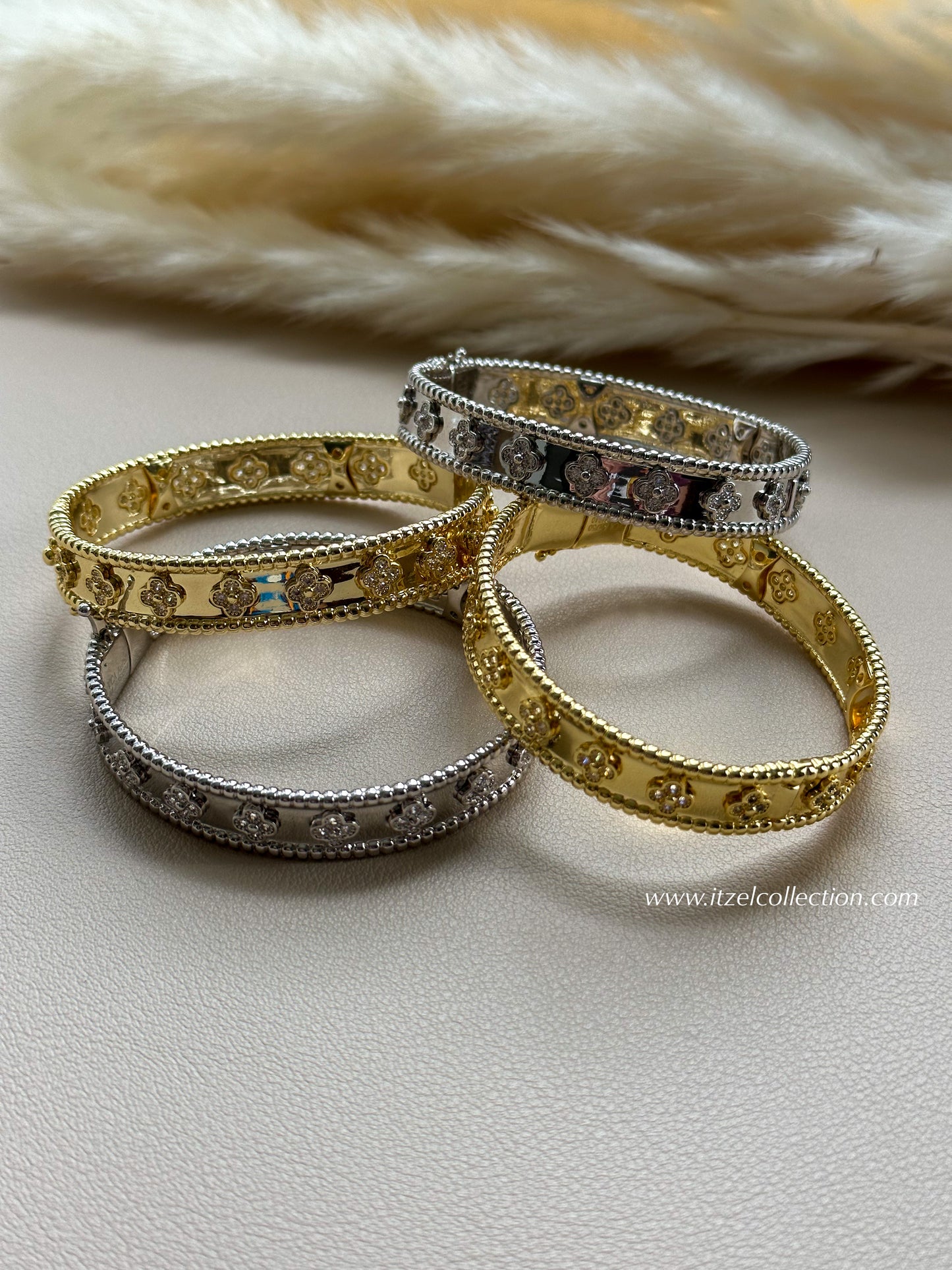 VCA Bangle