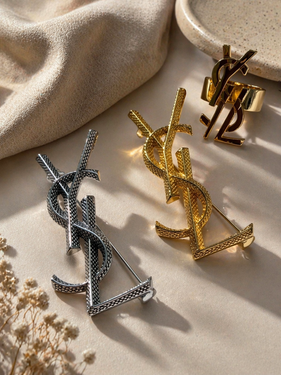 Elegant Brooch ✨