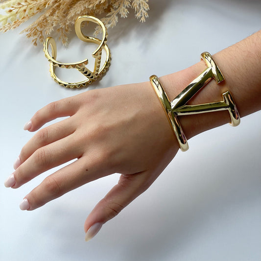 VV Bracelet Gold ✨