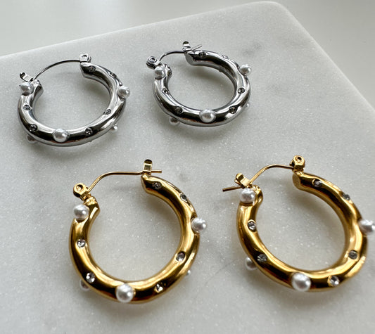 Sara Hoops Earrings